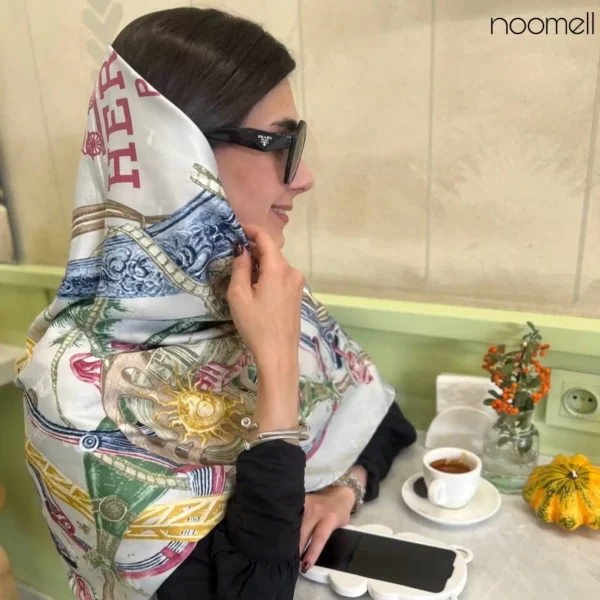 خرید روسری ابریشم طرح هرمس